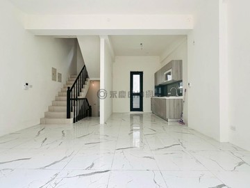 筱蕙推推案│緊鄰湖口車站│植覺社區型│角間透天｜桃園市楊梅區楊湖路四段