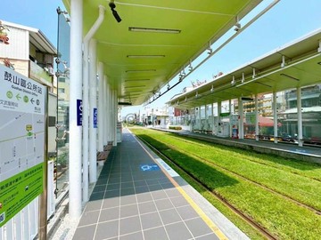 C17輕軌站邊間三樓明亮大三房雙衛浴開窗65399｜高雄市鼓山區綠川街