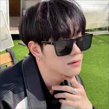 【ALEGANT】潮流時尚膠捲黑TR90彈簧鏡腳寶麗來偏光墨鏡/UV400方框太陽眼鏡