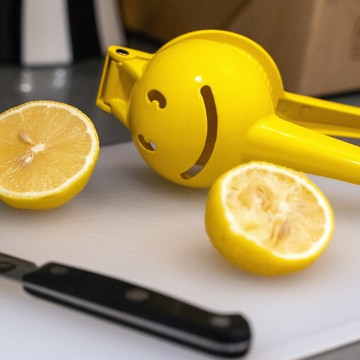 美國 kikkerland 檸檬榨汁器手動檸檬汁夾子
