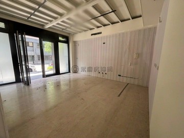 15年內社區型挑高夾層 優質美店面｜桃園市桃園區成功路二段