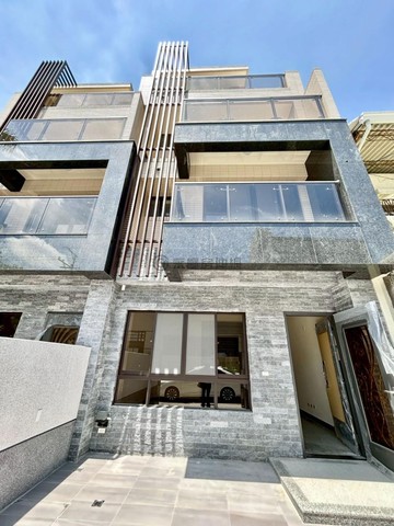 北屯中國醫｜全新完工｜大地坪雙車電梯別墅｜台中市太平區新平路三段