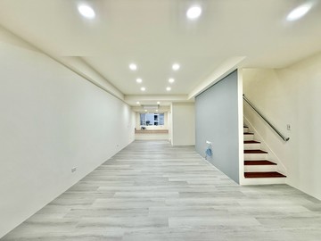 ✨七張裕隆城四房雙衛✨三樓鼎家新裝潢馬上住✨｜新北市新店區寶橋路