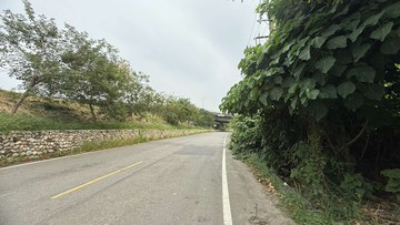南投市~南投交流道~都計內臨路農地｜南投縣南投市福溪段