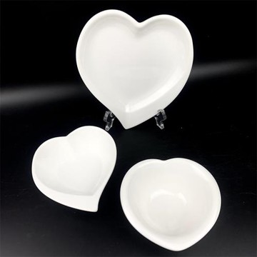 密胺餐具白色小吃盤仿瓷酒吧ktv專用小食盤碗碟餐廳心形涼菜盤