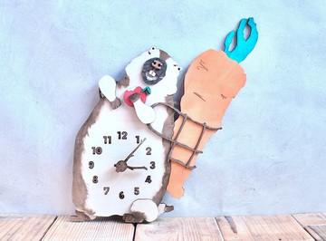 從繪本跑出來的土撥鼠掛鐘 木製掛鐘 – 西伯利亞土撥鼠