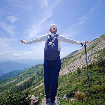 三角鼠18L男女款輕量化雙肩背包戶外徒步登山旅行騎行通勤電腦包
