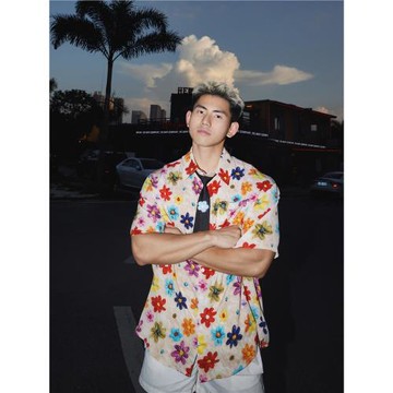 彩色花海 美式復古花卉印花翻領短袖襯衫男 夏季休閑寬松度假上衣