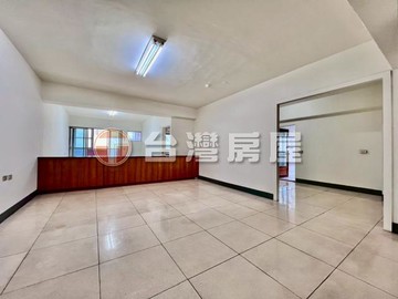 南屯正公益路✨室內46坪⭐大三房平面車位｜台中市南屯區公益路二段