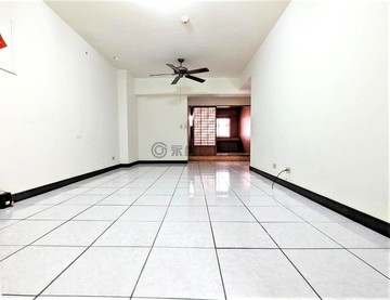 獨家｜水湳敦化公園旁｜室內30坪大三房休旅車位｜台中市北屯區中清路二段