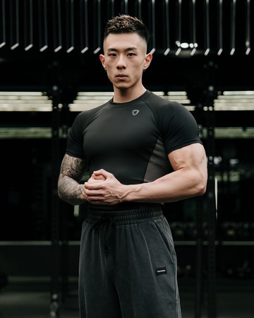 Joined Core Form-fit 訓練衣【黑】【白】