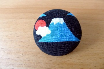 | •R• | 布胸章/徽章/別針/胸針 | 富士山 |  有5項可供選擇