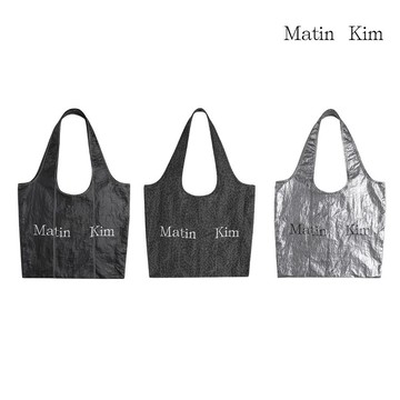【MATIN KIM】官方直營 不對稱LOGO尼龍托特包 三色
