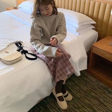 DONGCHICHI 毛毛好舒服 正韓  包頭 扣環 平底 瑪麗珍鞋 娃娃鞋 包鞋  A762