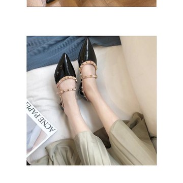 大小碼鞋尖頭平底鉚釘涼鞋時尚百搭仙女風2025新款包頭韓版ins潮