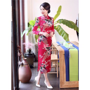 老古代旗袍秋新款多色孔雀圖案長款綢緞大碼媽媽修身宴會團隊走秀