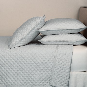 Ann Gish Double Diamond Coverlet Set, King
