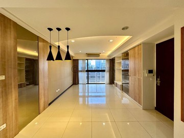 勝美悠活郡｜頂樓露台帝王戶｜室內20坪大兩房平車｜台中市太平區新興路