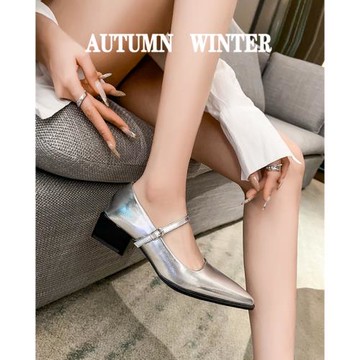 高級感氣質尖頭瑪麗珍鞋單鞋女夏季復古配裙子中跟大碼女鞋41一43