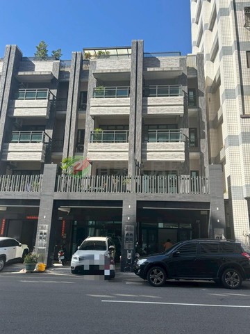 北太平臨15米路輕屋齡5年屋況棒棒好電梯透店｜台中市太平區育仁路