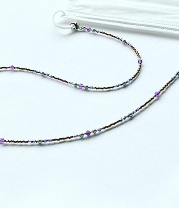 藍紫色天然石紫水晶與捷克玻璃珠製成的口罩掛繩項鍊 玻璃飾鍊