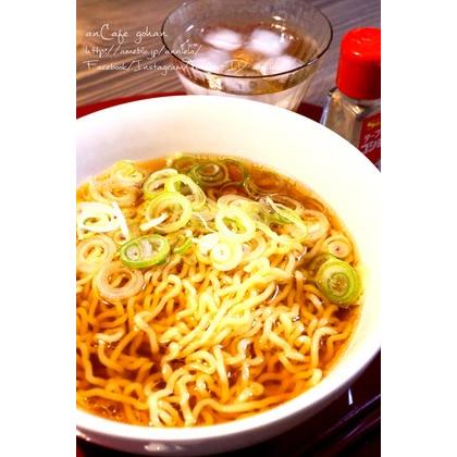 グルテンフリー・インスタントラーメン・しょう油味・113g x １６袋