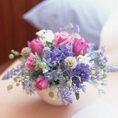 人気ランキング 1位 敬老の日 お彼岸 お供え 誕生日 結婚記念日 ギフト 花２３ おまかせ フラワーアレンジメント カーベラ 通販 Lineポイント最大get Lineショッピング