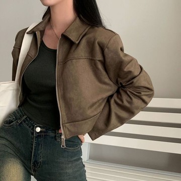 AKARA 時尚飛車皮絨暖冬帥氣大肩線短外套(流行短版剪裁更顯身高比例)