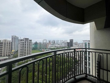 文山特區-聯上WE面公園景觀三房平車｜高雄市鳳山區文鳳路