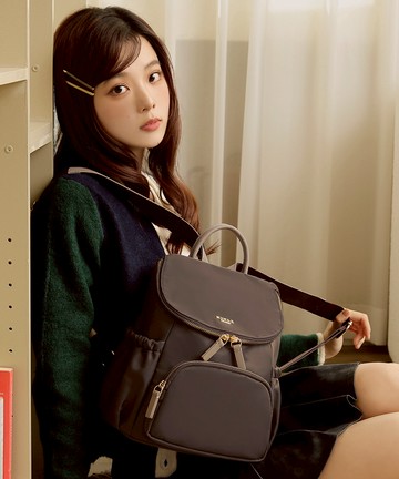 多口袋防潑水手提後背包-香焙榛果 -黑松露系列(BY95828-70)