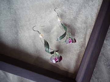 鳥語花香 紫 花朵垂墜式樹脂耳環