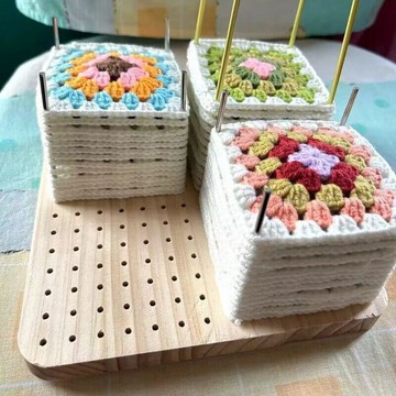 💛臺灣有貨💛免運💛鉤針花片織片定型板手工編織祖母方格手辦人偶黏土洞洞板diy全套