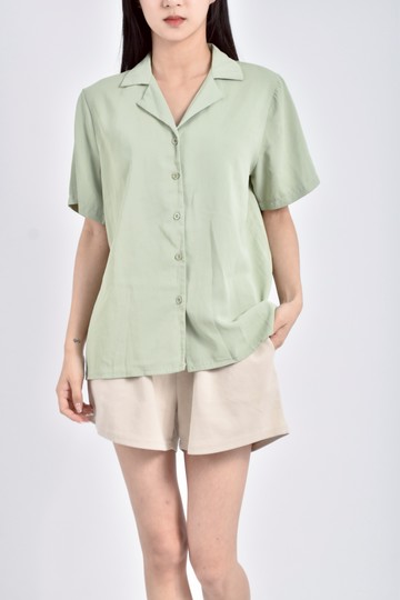 (L) space panicV領短袖綠色襯衫上衣