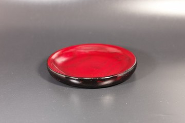漆器碗 (皿) 白石目黑漆溜塗紅漆摺漆