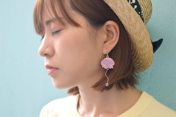 自由海洋 粉紫色小水母耳環耳夾 手繪木製 雙面上色 樹脂封層