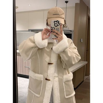 長款皮毛一體羊羔毛牛角扣大衣女冬季2025新款加絨加厚麂皮絨外套