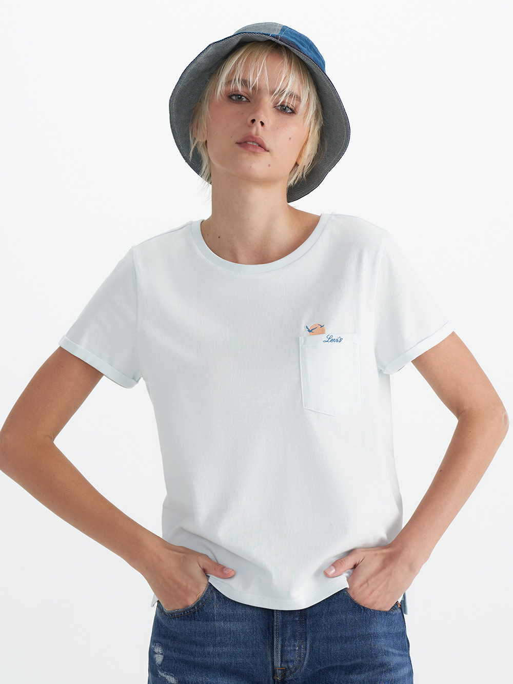 Levi's® 女款 短袖 舒適短T 女生Tee恤 人氣新品