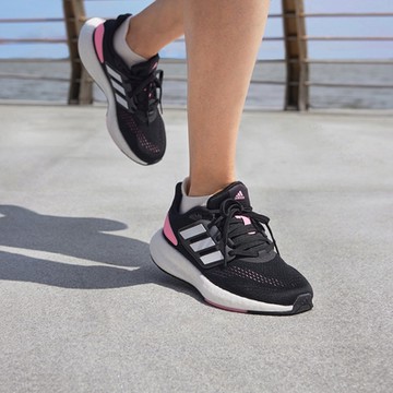 【adidas 愛迪達】 PUREBOOST 22 跑鞋 女鞋 HQ1458