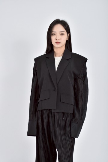 (XL) the madre西裝拼接網紗袖墊肩黑色外套