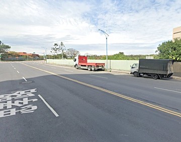 八里臨路30米 合法RC廠房970坪｜新北市八里區忠孝路