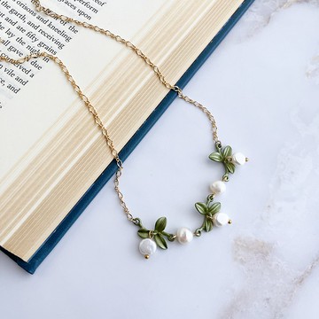 Morning dew / 綠葉與珍珠頸圈項鍊 SV461