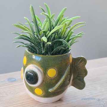 獨特的青綠色河魨陶藝花盆