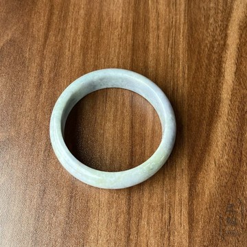 【云綺珠寶】天然緬甸A貨翡翠。春帶彩 灑金 寬版手鐲 / 58.6 /18.6圍