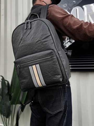 商務休閒 真皮筆電背包 (經典黑)