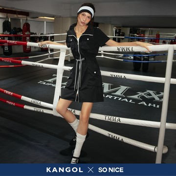 SO NICE X KANGOL聯名 防風防水防汙翻領修身抽繩工裝口袋造型洋裝