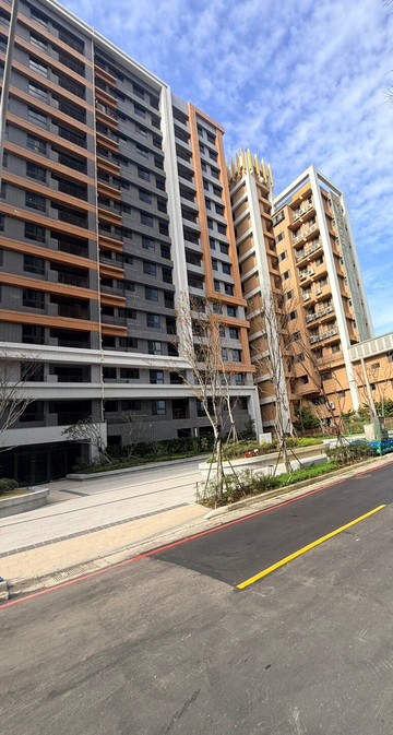 青埔高鐵A18站全新交屋三房+車位｜桃園市中壢區青埔二街