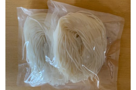 立山うどん 半生麺 120g×4袋 8人前《巾着袋入り》  食の木   富山県 立山町 [55590254] 麺 うどん 米粉 細麺 無添加