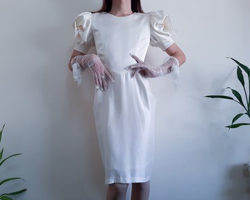 復古80年代象牙色洋裝泡泡袖洋裝搭配蝴蝶結浪漫洋裝大蝴蝶結背裙