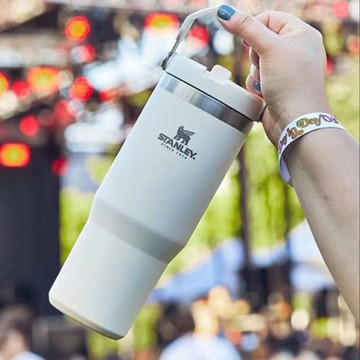 跨境版新款上市美式戶外大容量運動吸管杯保溫手提車載便攜式水壺