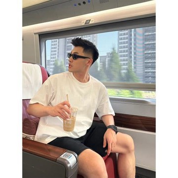 美式簡約純色基礎款短袖T恤男夏季白色休閑國潮牌寬松小領口上衣